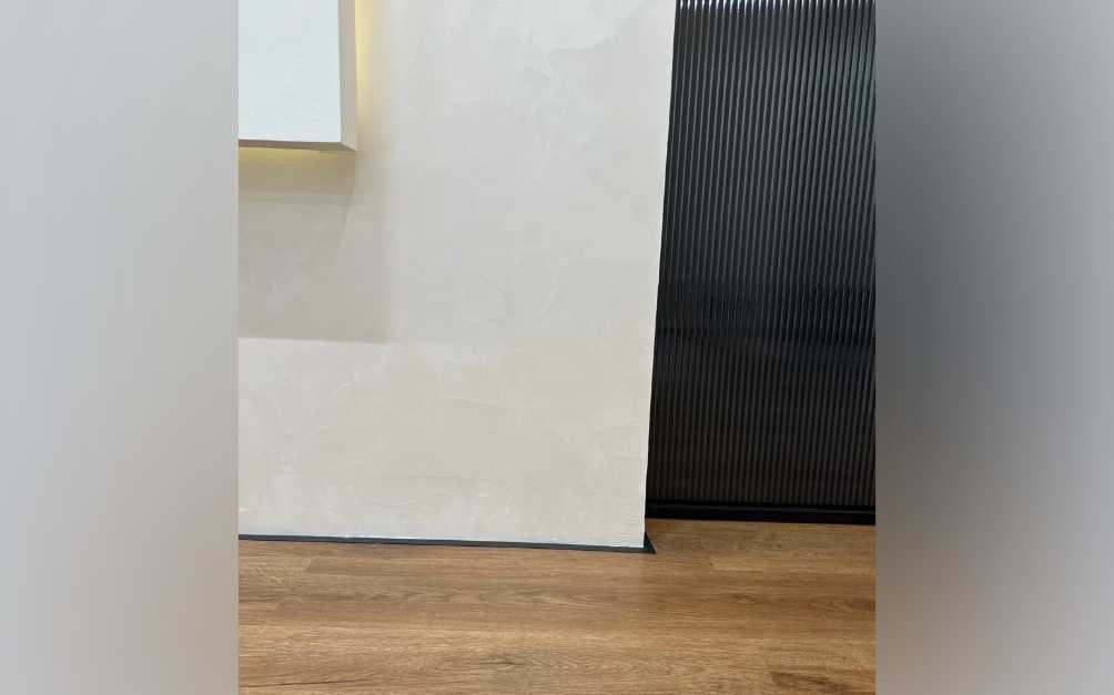 Антиплинтус Апл 01.2700.15. Черный